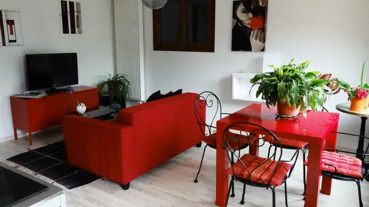 Le Vieux Pressoir Apartment Saint-Germain-lès-Arlay Exterior foto